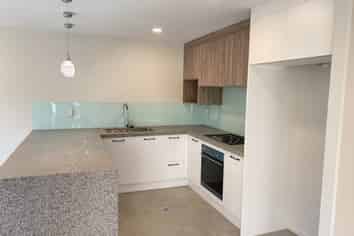 15B Minaret Drive, Bucklands Beach