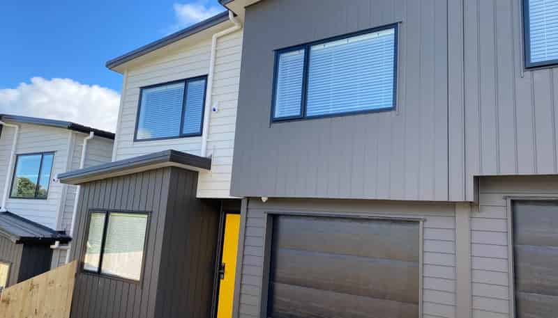 15B Minaret Drive, Bucklands Beach