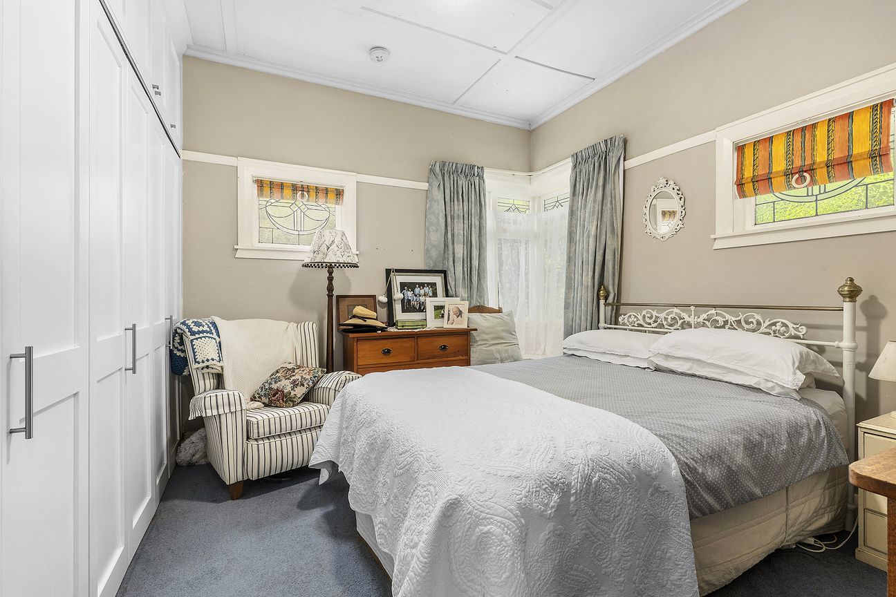 Spacious Grounds with Exceptional Future Potential - Meer