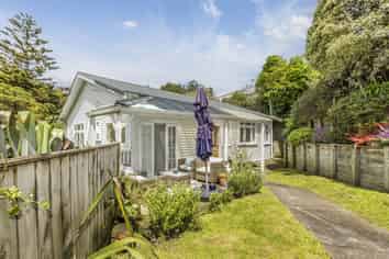 33 Hanover Street, Wadestown
