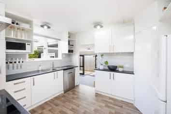 104 Clyde Crescent, Roslyn