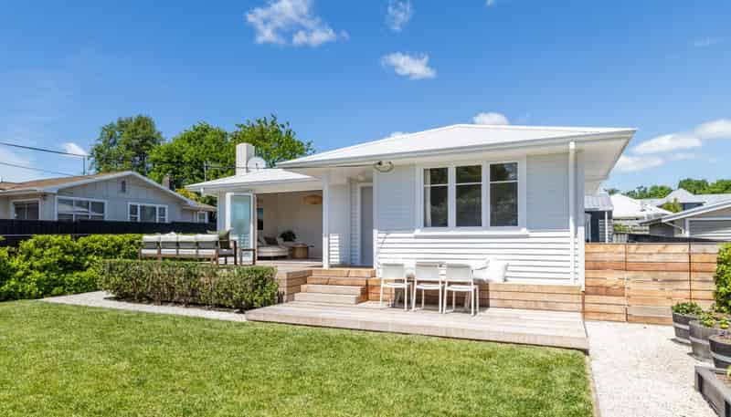 12 Nimon Street, Havelock North