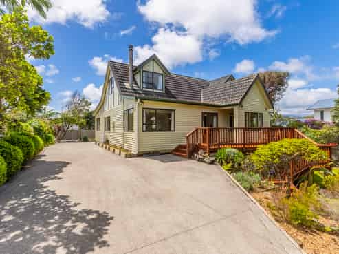 17 Ngapotiki Street, Paraparaumu Beach