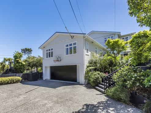 8 Plymouth Street, Karori