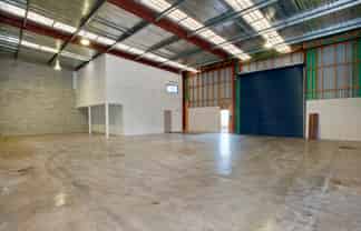 Motivated Landlord – 397sqm industrial available now!  