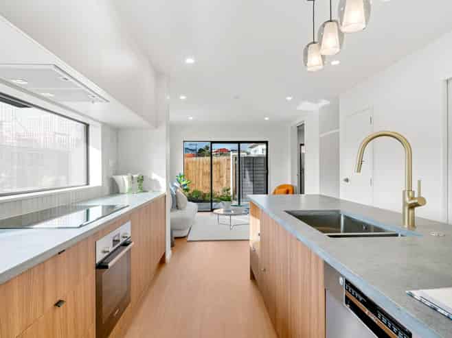 31D Hargest Terrace, Mount Albert