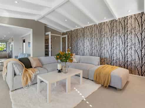 24 Rexford Heights, Pyes Pa