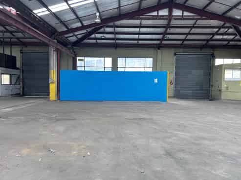 Large High Stud Industrial Warehouse