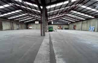 Large High Stud Industrial Warehouse