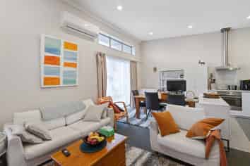 8/6 Ken Browne Drive, Te Rapa