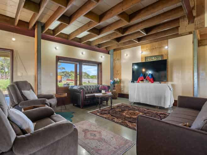 56 Mcgregor Road, Clevedon