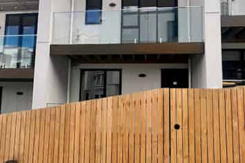 12/32 Karori Crescent, Orakei