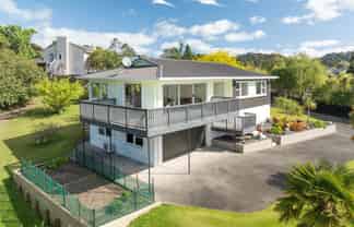 48 Atkinson Road, Titirangi