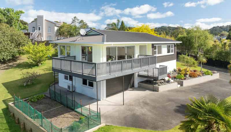 48 Atkinson Road, Titirangi
