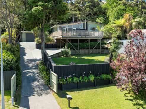 24 Scotstoun Place, Glen Eden