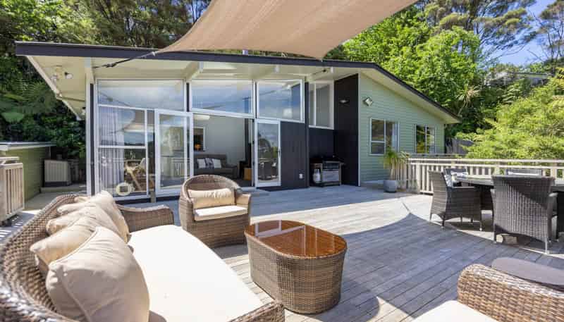 24 Scotstoun Place, Glen Eden