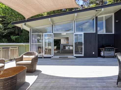 24 Scotstoun Place, Glen Eden