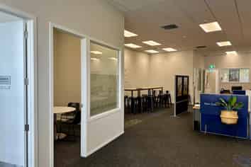 Well-located Service or Retail Space