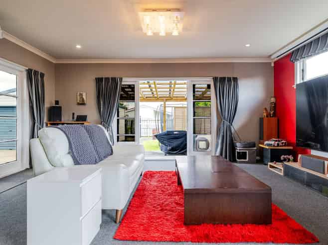 84 Vogel Street, Roslyn