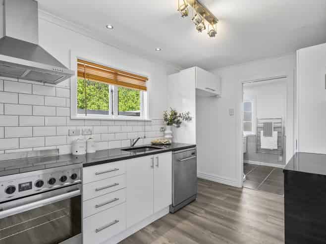 104 Forfar Street, Saint Albans