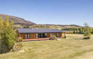 90 Willowbank Road, Queensberry