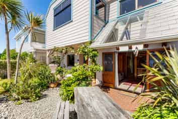 146 Breaker Bay Rd, Breaker Bay