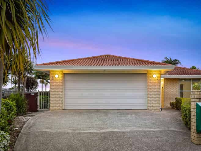 49 Regency Park Drive, Gulf Harbour