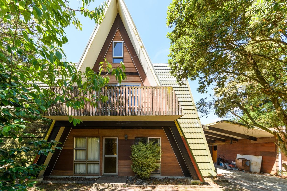 RETRO STYLE, BIG POTENTIAL, Ashhurst
