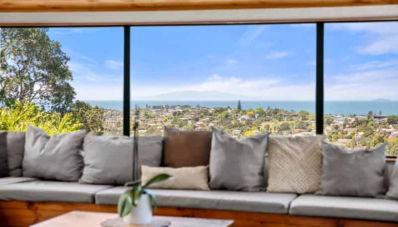 961 East Coast Road, Torbay