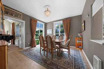 15 Tiffany Close, Totara Park