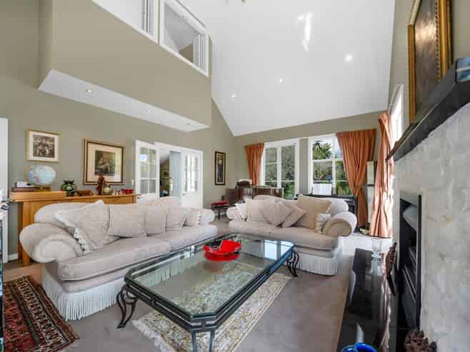 15 Tiffany Close, Totara Park