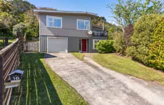 16 Spicer Place, Tawa