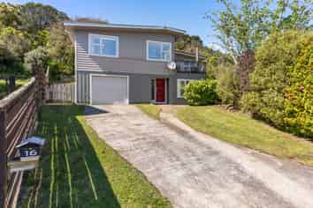 16 Spicer Place, Tawa