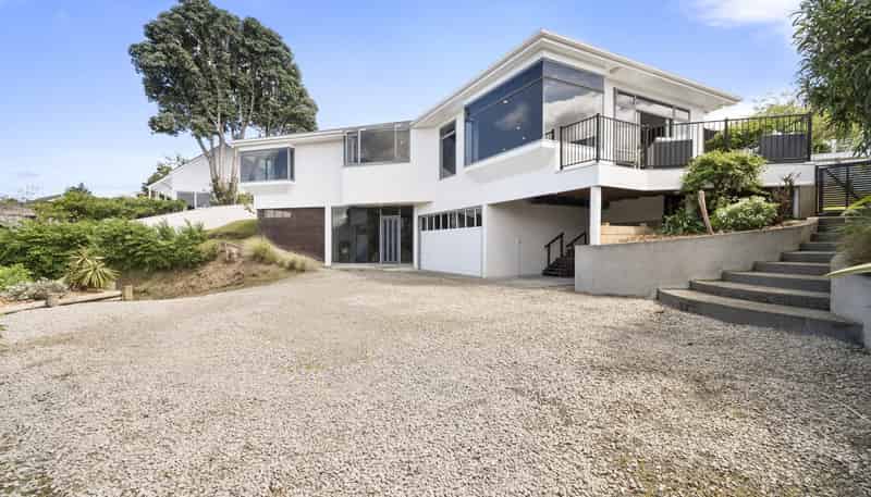 5 Cobbe Crescent, Feilding