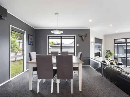 5 Cobbe Crescent, Feilding