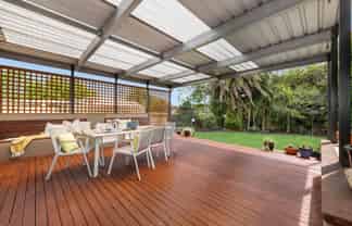 10 Fourth View Avenue, Beachlands