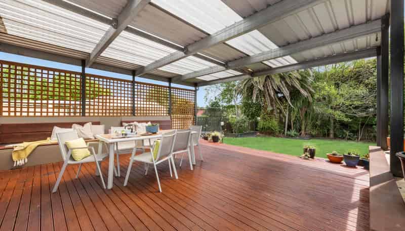 10 Fourth View Avenue, Beachlands