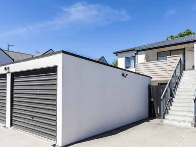 8/80 Shakespeare Road, Waltham