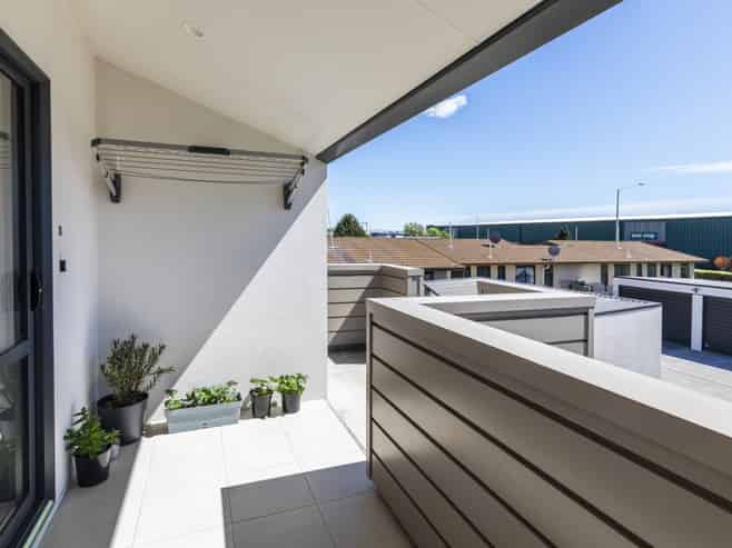 8/80 Shakespeare Road, Waltham