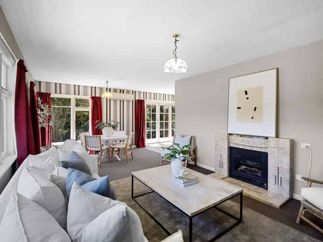 8 Merton Place, Bryndwr