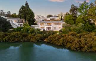 12 Te Wiata Place, Avondale