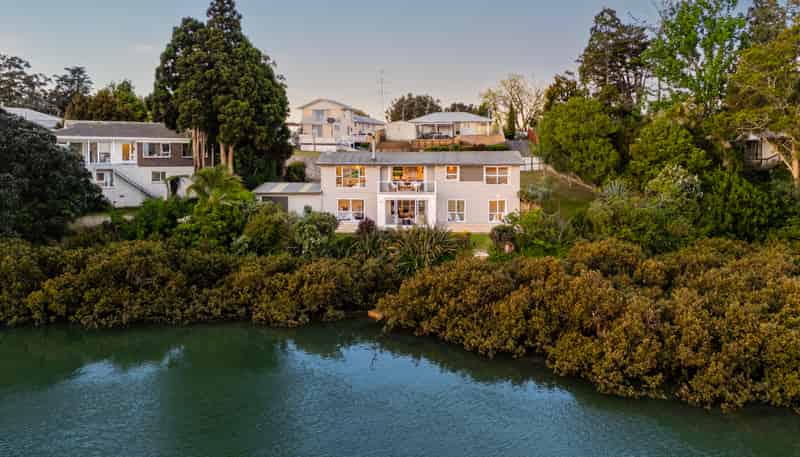 12 Te Wiata Place, Avondale