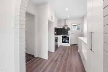 4/36 Kinloch Street, Saint Albans