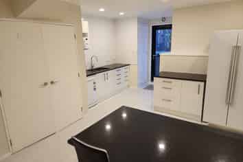 102 Wiseley Road, West Harbour