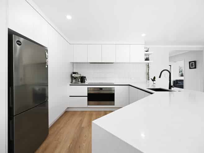 4 Parkwood Place, Huntington