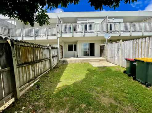 6/242 Great North Road, Henderson