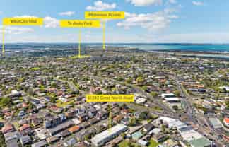 6/242 Great North Road, Henderson