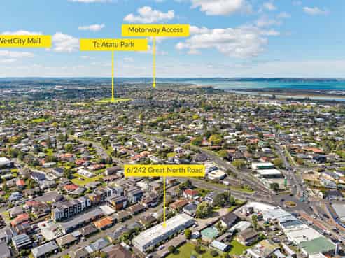 6/242 Great North Road, Henderson