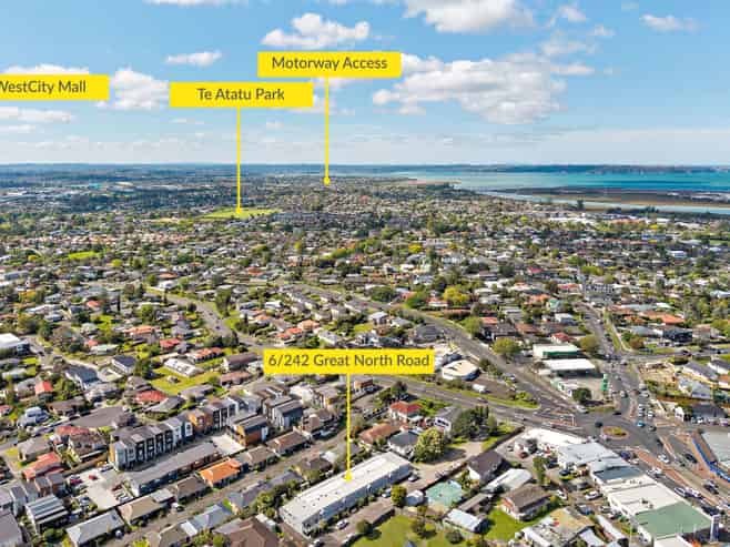 6/242 Great North Road, Henderson