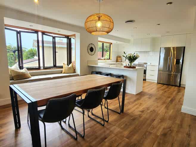 10 Gilbert Road, Paroa